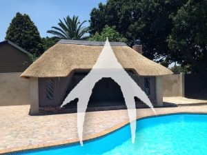 New Thatch Lapa
